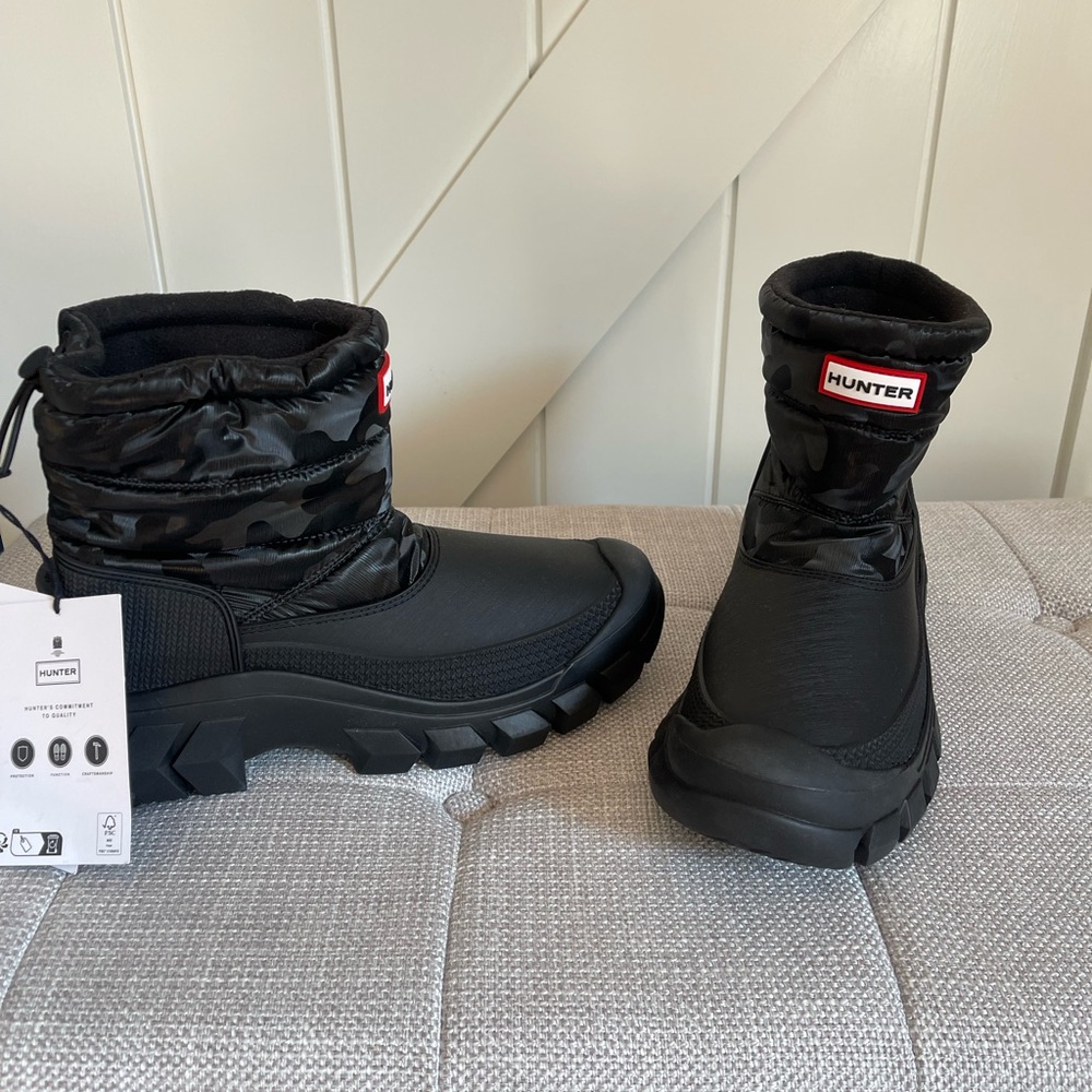 Hunter black booties water resistance